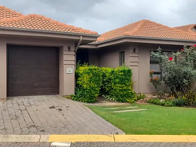 4 Bedroom House For Sale in Hartbeespoort - RGK3.webp