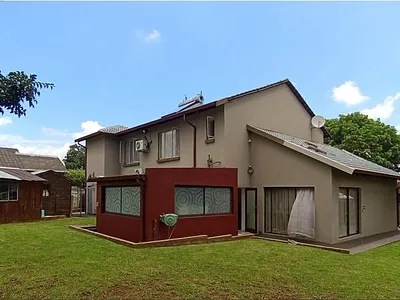 5 Bedroom House For Sale in Centurion - img