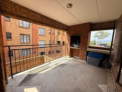 2 Bedroom Apartment For Sale in Randburg - img