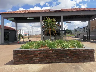 Vacant Land For Sale in Rayton - img