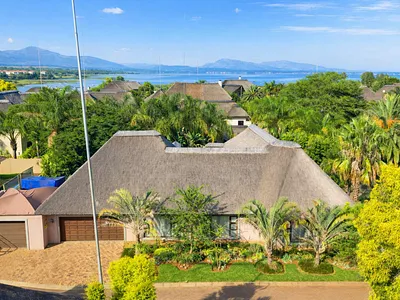 5 Bedroom House For Sale in Hartbeespoort - jfTh.webp