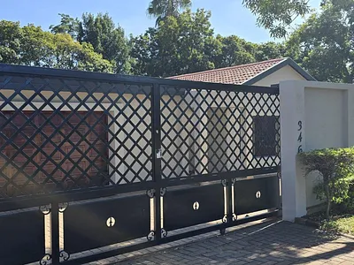 4 Bedroom House For Sale in Pretoria - 2HPq.webp