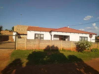 3 Bedroom House For Sale in Soshanguve South Ext 3, Soshanguve South - iyCr.webp