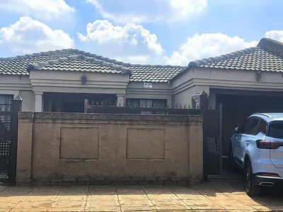 4 Bedroom House For Sale in Soshanguve South Ext 2, Soshanguve South - YcDq.webp