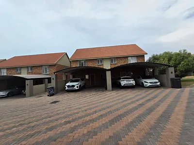 3 Bedroom Apartment For Sale in Centurion - img