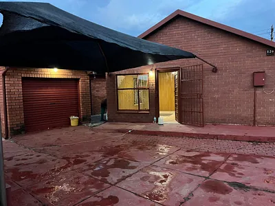 3 Bedroom House For Sale in Soshanguve DD, Soshanguve - T6BS.webp