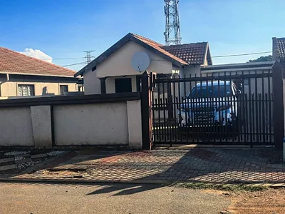 3 Bedroom House For Sale in Soshanguve VV, Soshanguve - lnbd.webp