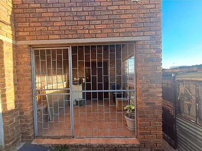 2 Bedroom House For Sale in Midrand - GIiJ.webp
