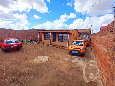 2 Bedroom House For Sale in Pretoria - cZNY.webp