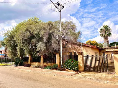 4 Bedroom House For Sale in Pretoria - UHvo.webp