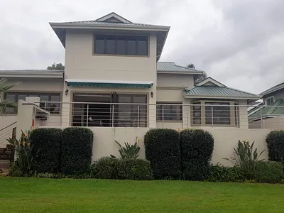 3 Bedroom House For Sale in Hartbeespoort - waM8.webp