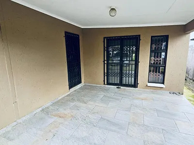 6 Bedroom House For Sale in Vryheid - qo9M.webp