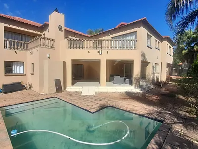 4 Bedroom House For Sale in Hartbeespoort - tOjk.webp