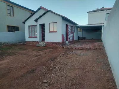 2 Bedroom House For Sale in Soshanguve VV, Soshanguve - mOG3.webp