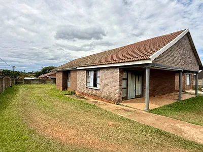 3 Bedroom House For Sale in Vryheid - 2Yto.webp