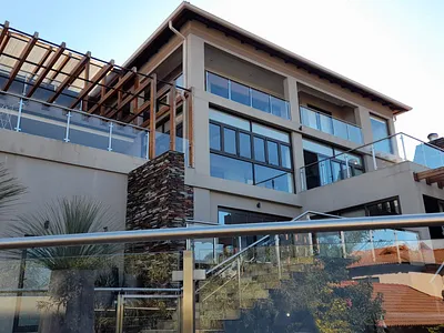 6 Bedroom House For Sale in Hartbeespoort - D6QE.webp