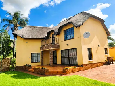 3 Bedroom House For Sale in Akasia - 5RGB.webp