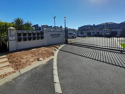 3 Bedroom House For Sale in Milnerton - SwQw.webp