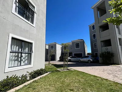 3 Bedroom Townhouse For Sale in Blouberg - img