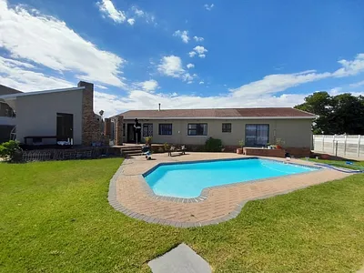 5 Bedroom House For Sale in Milnerton - Lgtr.webp