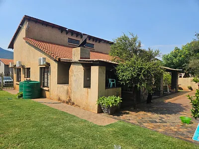3 Bedroom House For Sale in Thabazimbi - 8mmB.webp