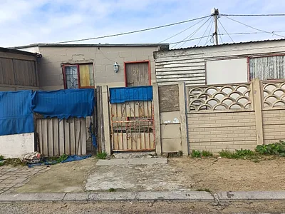 2 Bedroom House For Sale in Blue Downs - u50V.webp