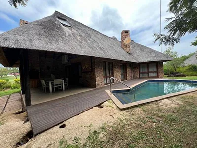3 Bedroom House For Sale in Hazyview - 9lt7.webp