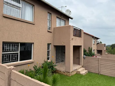 2 Bedroom Apartment For Sale in Midrand - Lath.webp