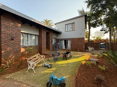 5 Bedroom House For Sale in Centurion - wK9W.webp