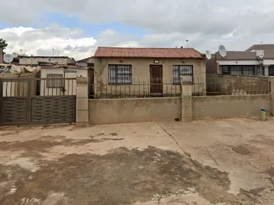 2 Bedroom House For Sale in Katlehong - 3LsN.webp