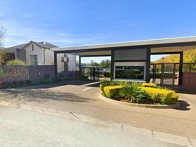 2 Bedroom Apartment For Sale in Sandton - of4L.webp