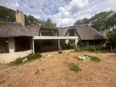 4 Bedroom House For Sale in Glen Austin, Midrand - Jetq.webp