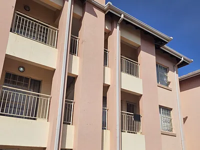 70 Bedroom Apartment For Sale in Witbank - 1tw8.webp