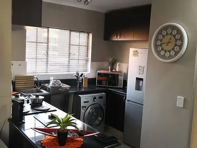 2 Bedroom Apartment For Sale in Benoni - WUK0.webp