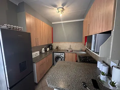 2 Bedroom Apartment For Sale in Akasia - 4tVl.webp