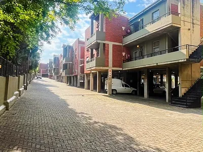 2 Bedroom Townhouse For Sale in Sandton - img