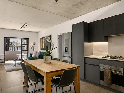 1 Bedroom Apartment For Sale in Sandton - img