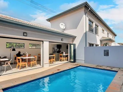 2 Bedroom Apartment To Rent in Sandton - fHHU.webp