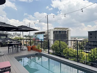 0.5 Bedroom Apartment To Rent in Sandton - s6FH.webp