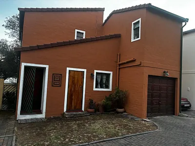 2 Bedroom Apartment For Sale in Midrand - Hkad.webp