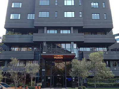 1 Bedroom Apartment To Rent in Sandton - img