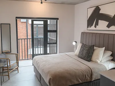 0.5 Bedroom Apartment To Rent in Sandton - img