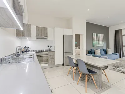 2 Bedroom Apartment To Rent in Johannesburg - xWd0.webp