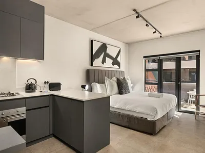 0.5 Bedroom Apartment To Rent in Sandton - 8RaR.webp