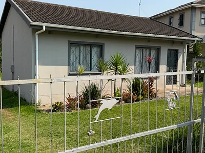 2 Bedroom House For Sale in Stanger - img