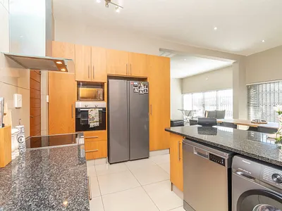 4 Bedroom House To Rent in Krugersdorp - img