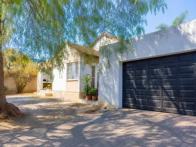 3 Bedroom House For Sale in Edenvale - DDgi.webp