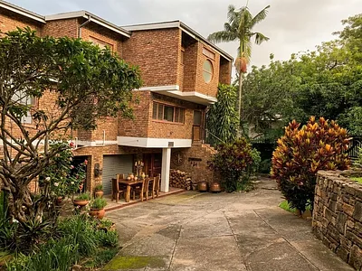 4 Bedroom House For Sale in Hazyview - YDAq.webp