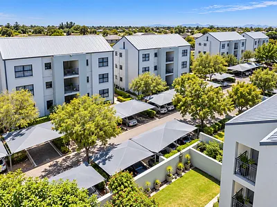 3 Bedroom Apartment For Sale in Edenvale - 0rCd.webp