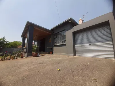 3 Bedroom House For Sale in Johannesburg - zkCi.webp